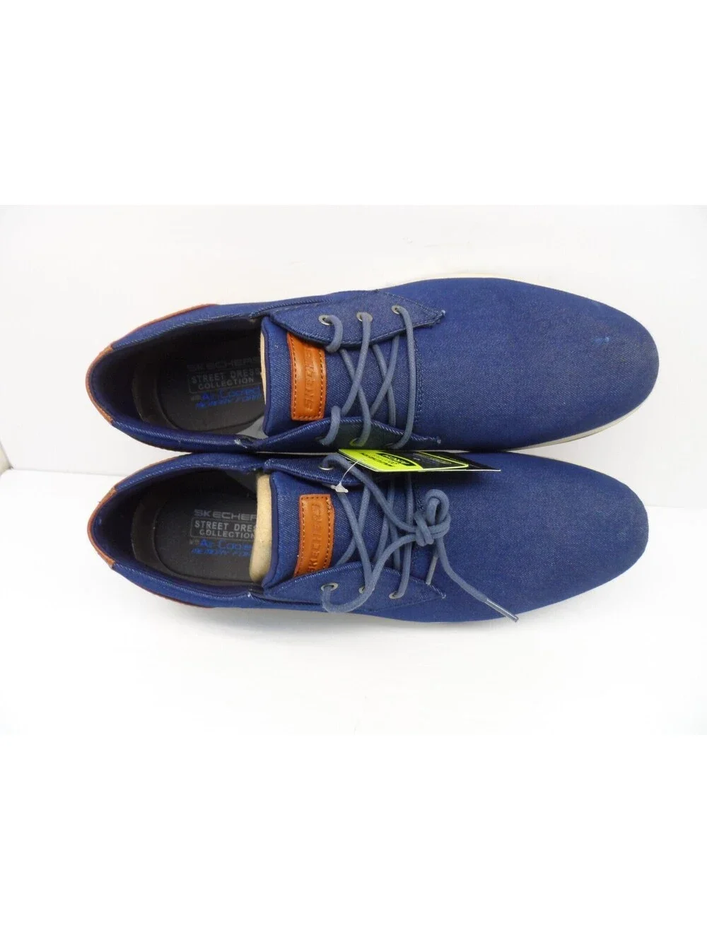 Skechers new without